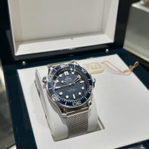 OMEGA SEAMASTER DIVER 300M (JAMES BOND 60th Anniversary) 42mm