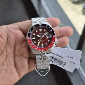 Seiko GMT Sports Watch – Automatic Dual Time Zone Timepiece (red)