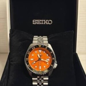 Seiko GMT Sports Watch – Automatic Dual Time Zone Timepiece (orange)
